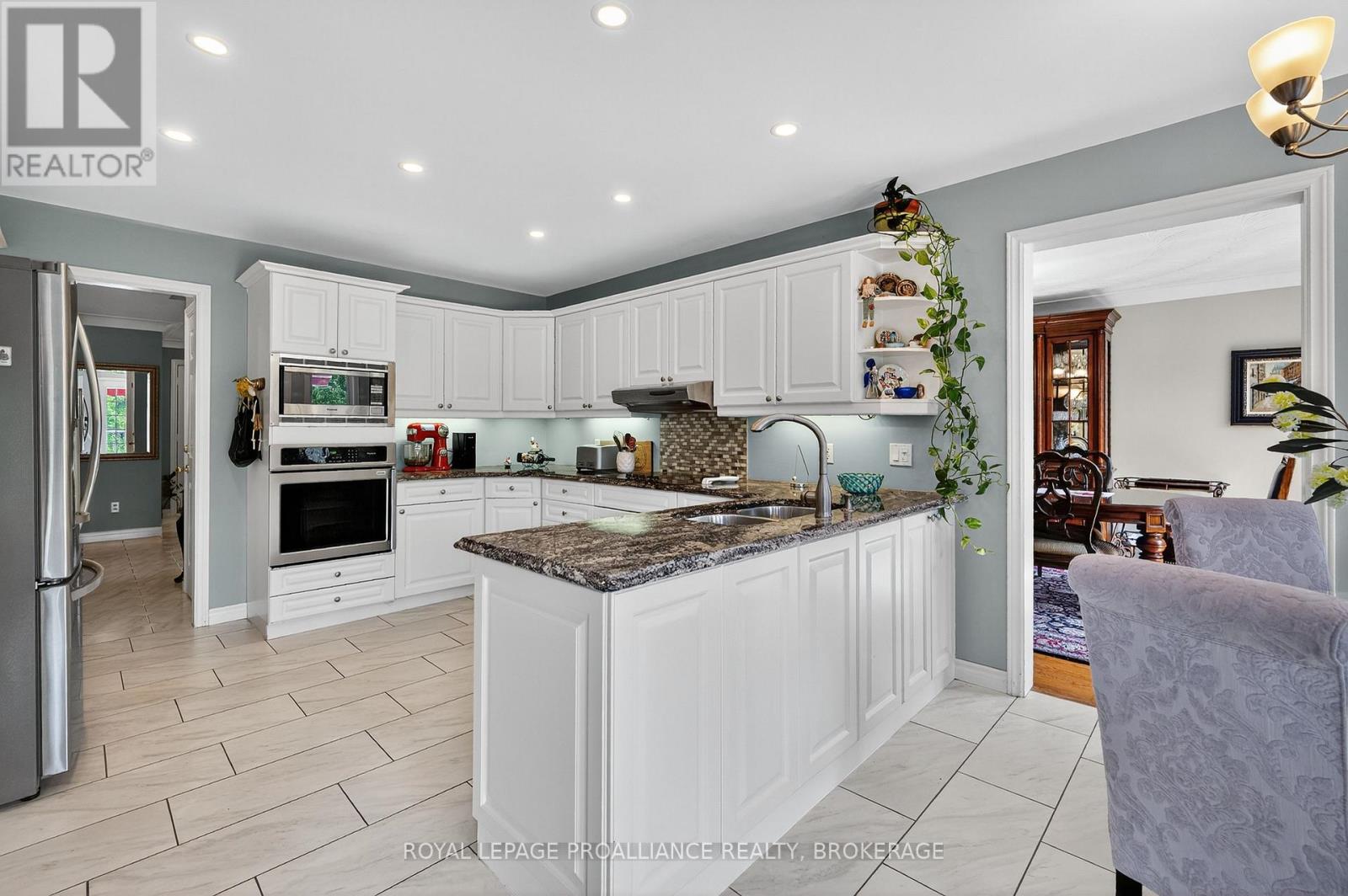 1098 Caitlin Crescent, Kingston, Ontario  K7P 2S4 - Photo 12 - X12312646