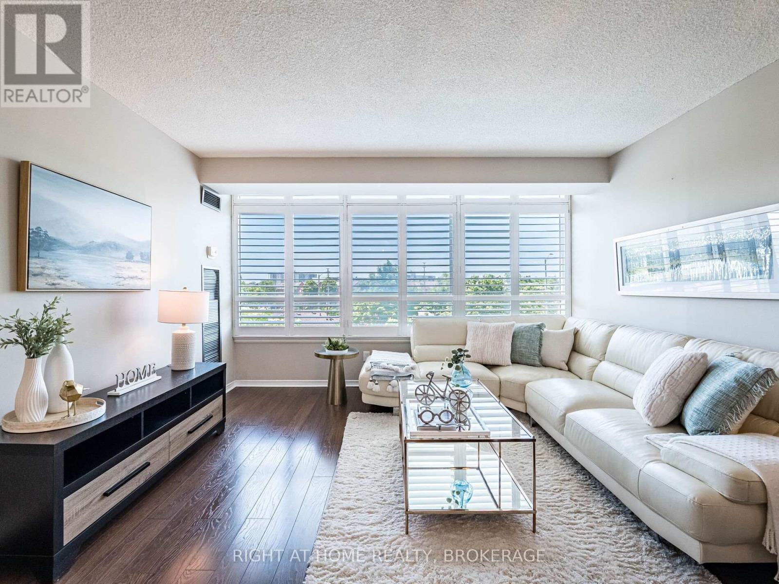 423 - 1001 Cedarglen Gate, Mississauga, Ontario  L5C 4R2 - Photo 15 - W12243942