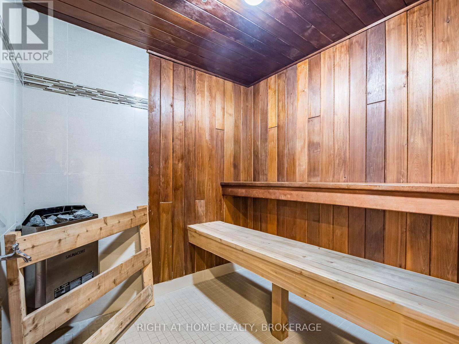 423 - 1001 Cedarglen Gate, Mississauga, Ontario  L5C 4R2 - Photo 34 - W12243942