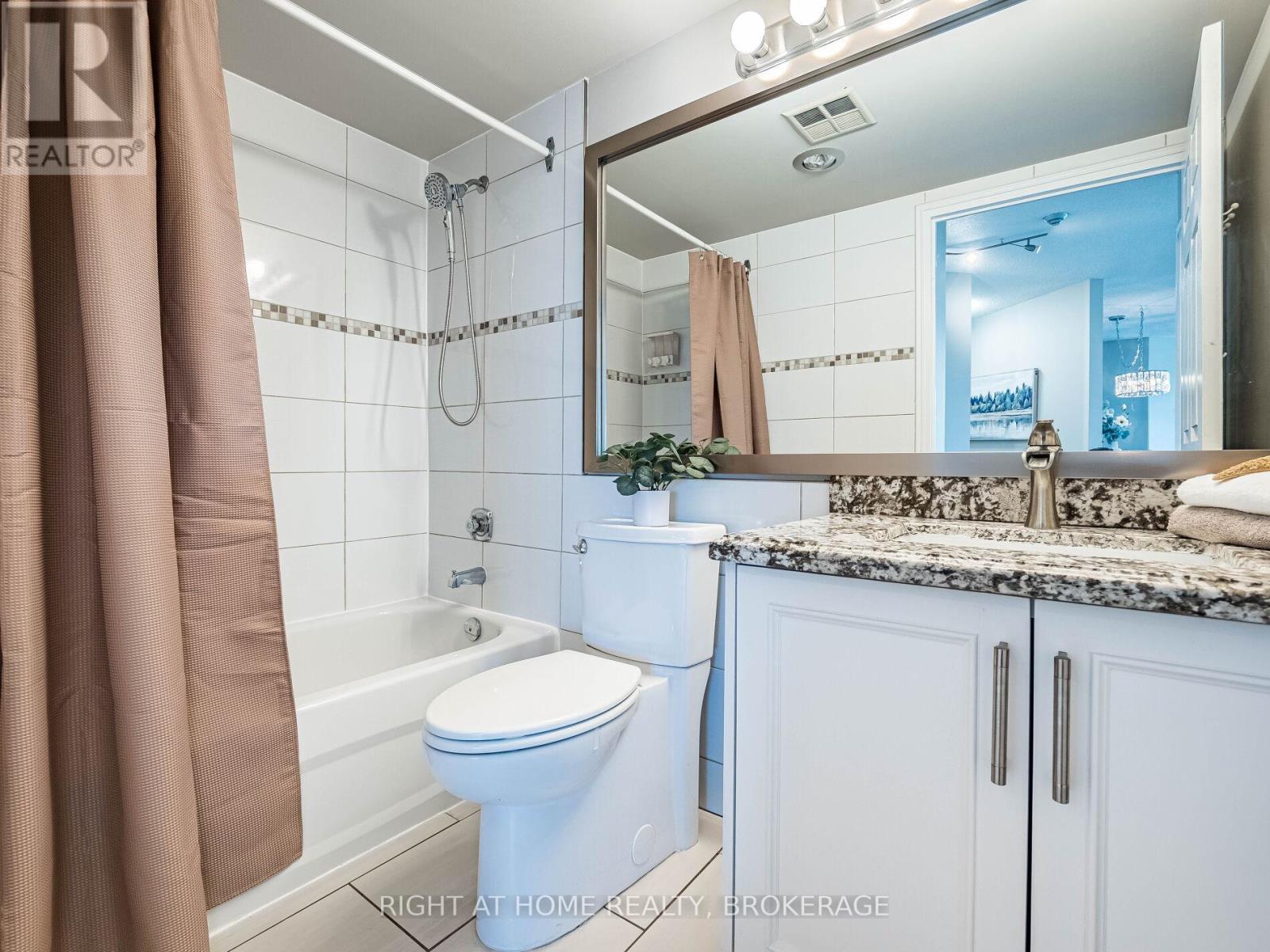 423 - 1001 Cedarglen Gate, Mississauga, Ontario  L5C 4R2 - Photo 21 - W12243942