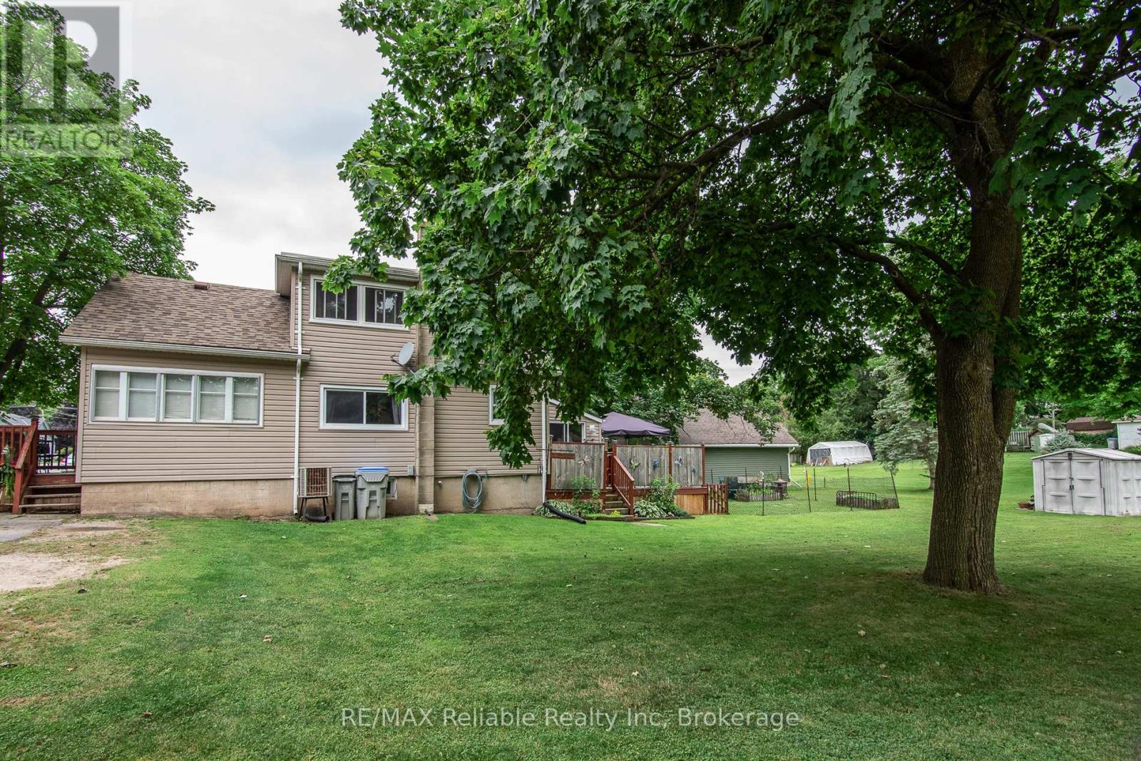 51 Dunlop Street, Central Huron, Ontario  N0M 1L0 - Photo 28 - X12312659