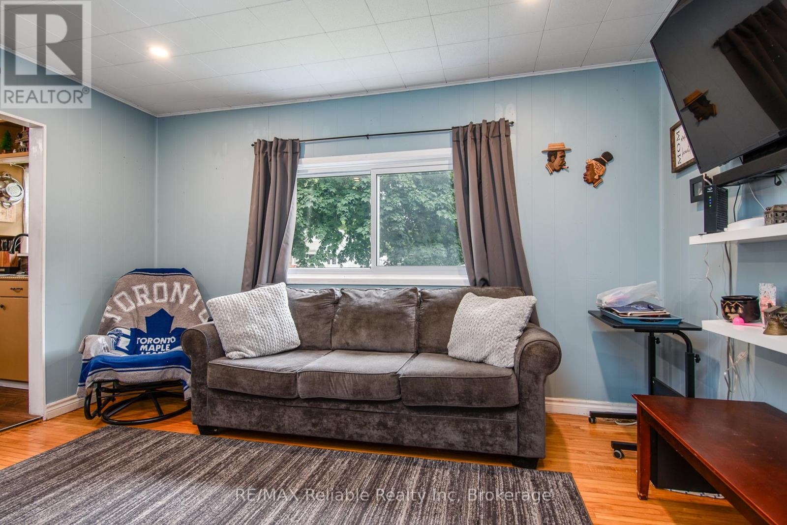 51 Dunlop Street, Central Huron, Ontario  N0M 1L0 - Photo 6 - X12312659
