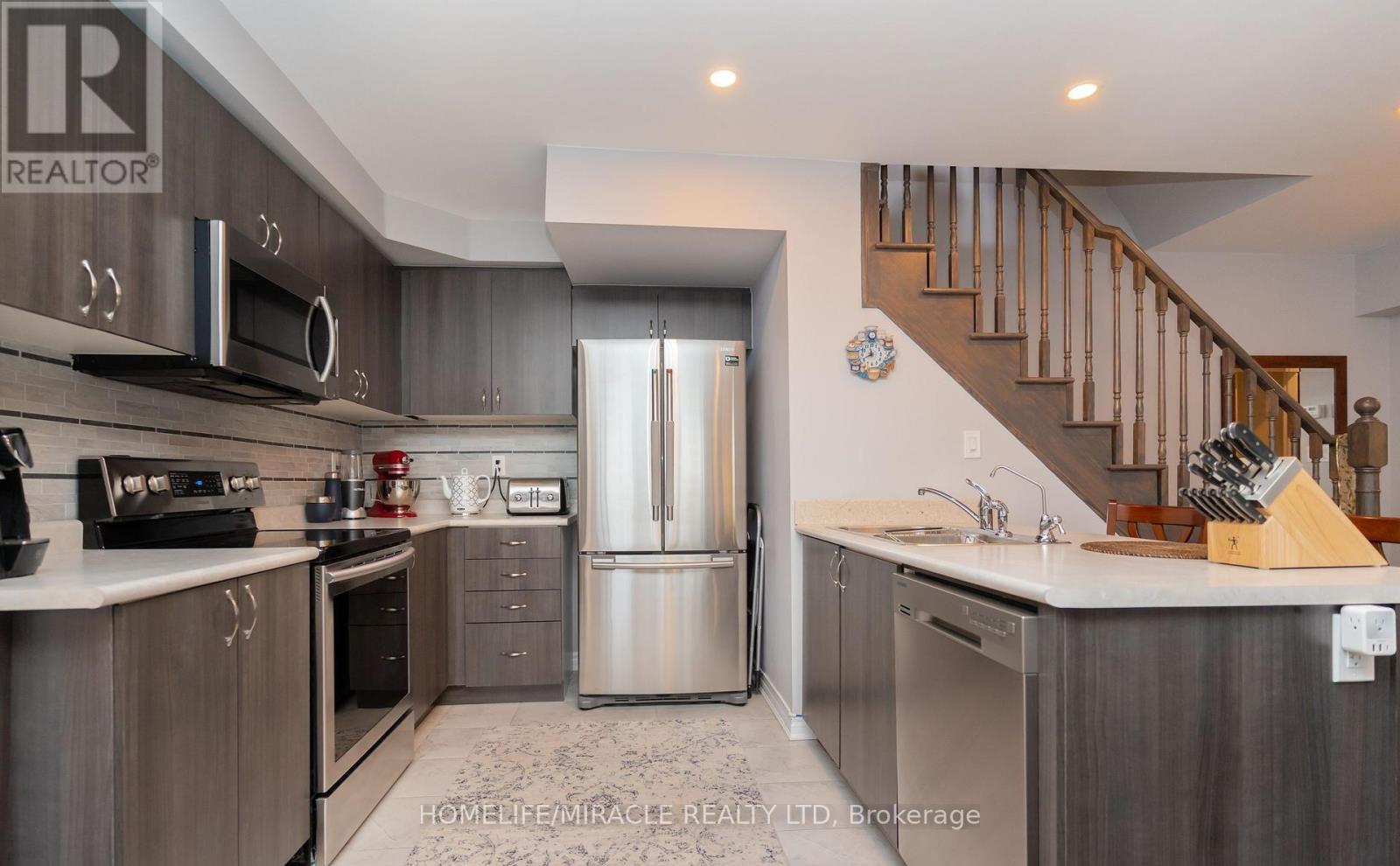 140 - 200 Veterans Drive, Brampton, Ontario  L7A 4S6 - Photo 14 - W12312498