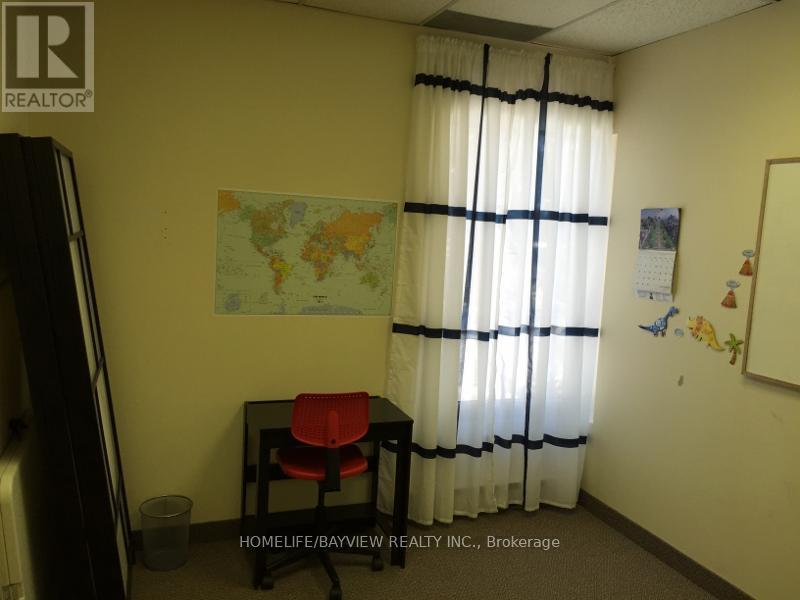 Unit 22 - 1111 Flint Road, Toronto, Ontario  M3J 3C7 - Photo 12 - W12312516