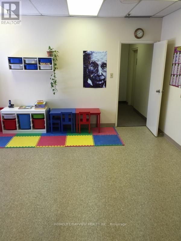 Unit 22 - 1111 Flint Road, Toronto, Ontario  M3J 3C7 - Photo 2 - W12312516