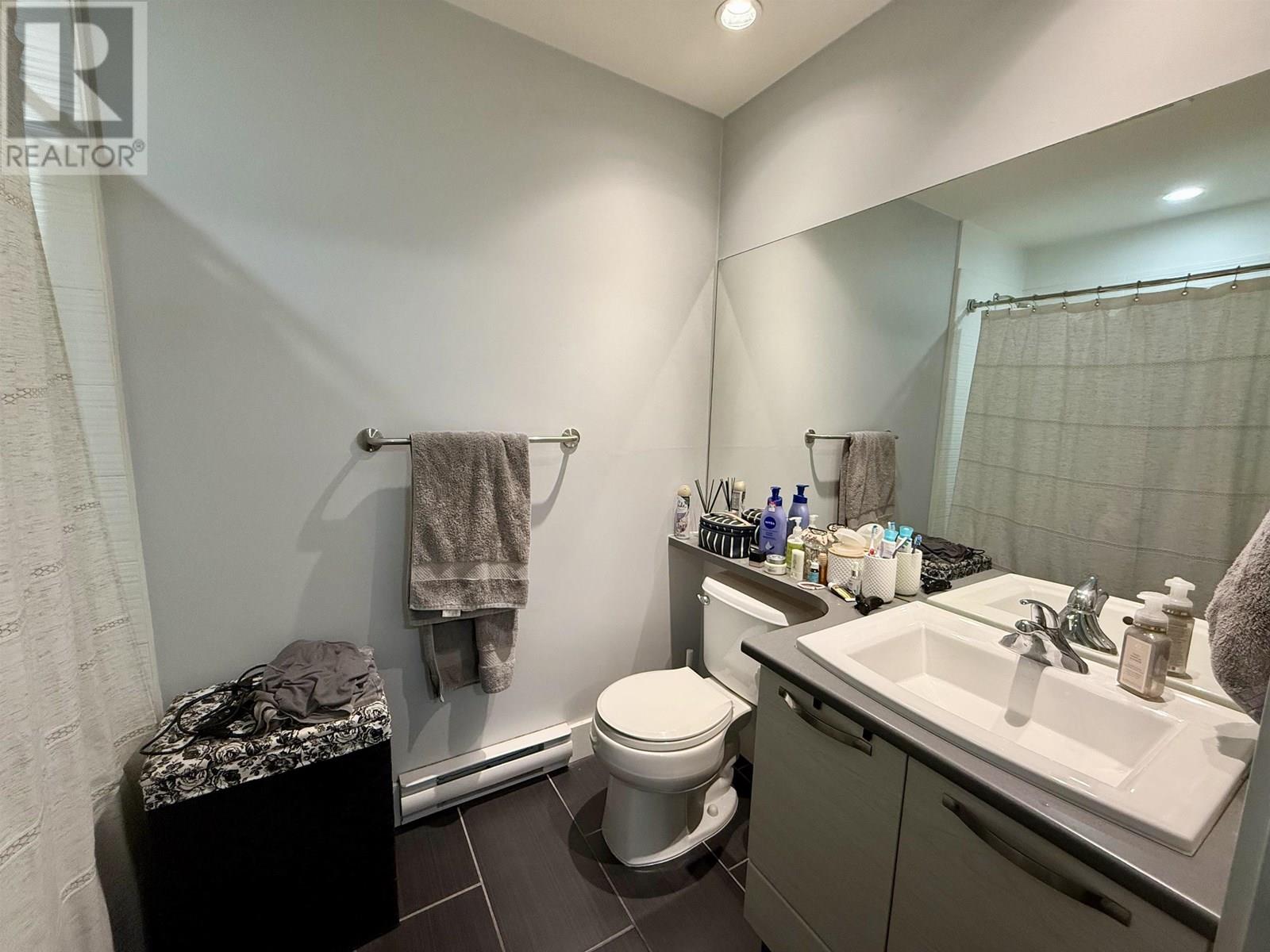215 7478 Byrnepark Walk, Burnaby, British Columbia  V3N 0B5 - Photo 6 - R3031538