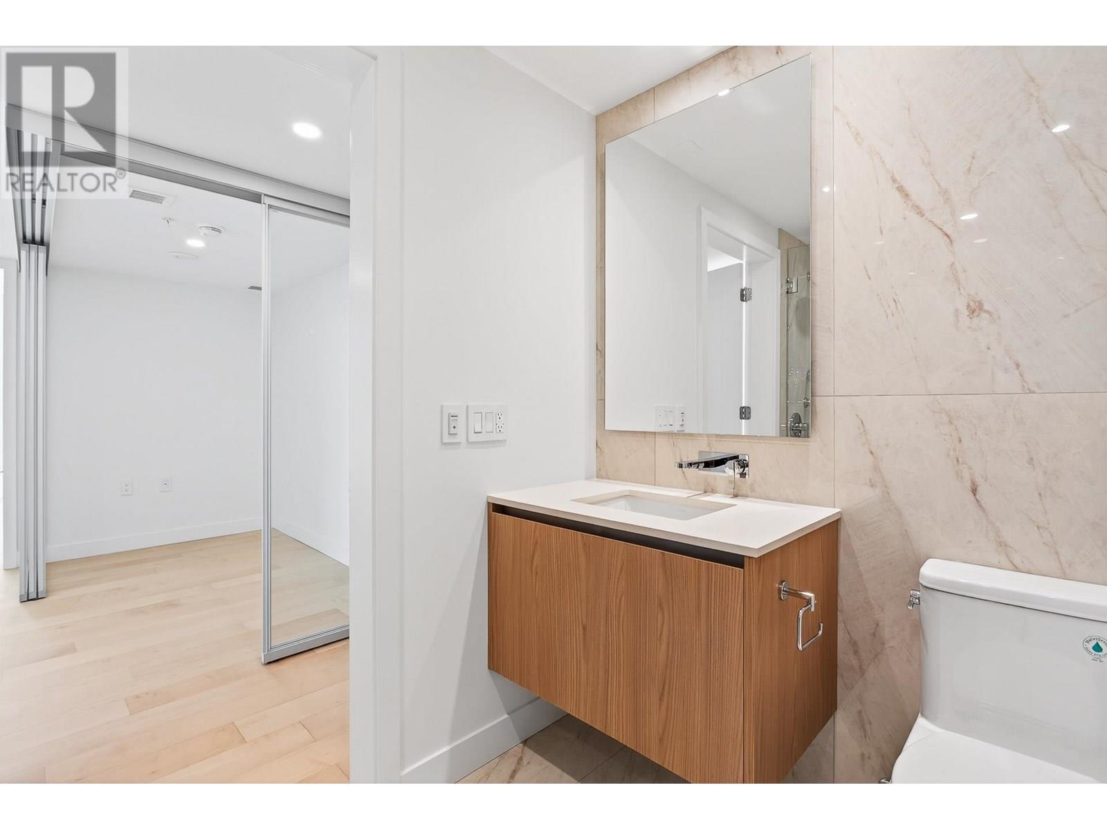 703 135 E 13th Street, North Vancouver, British Columbia  V7L 0J8 - Photo 29 - R3031605