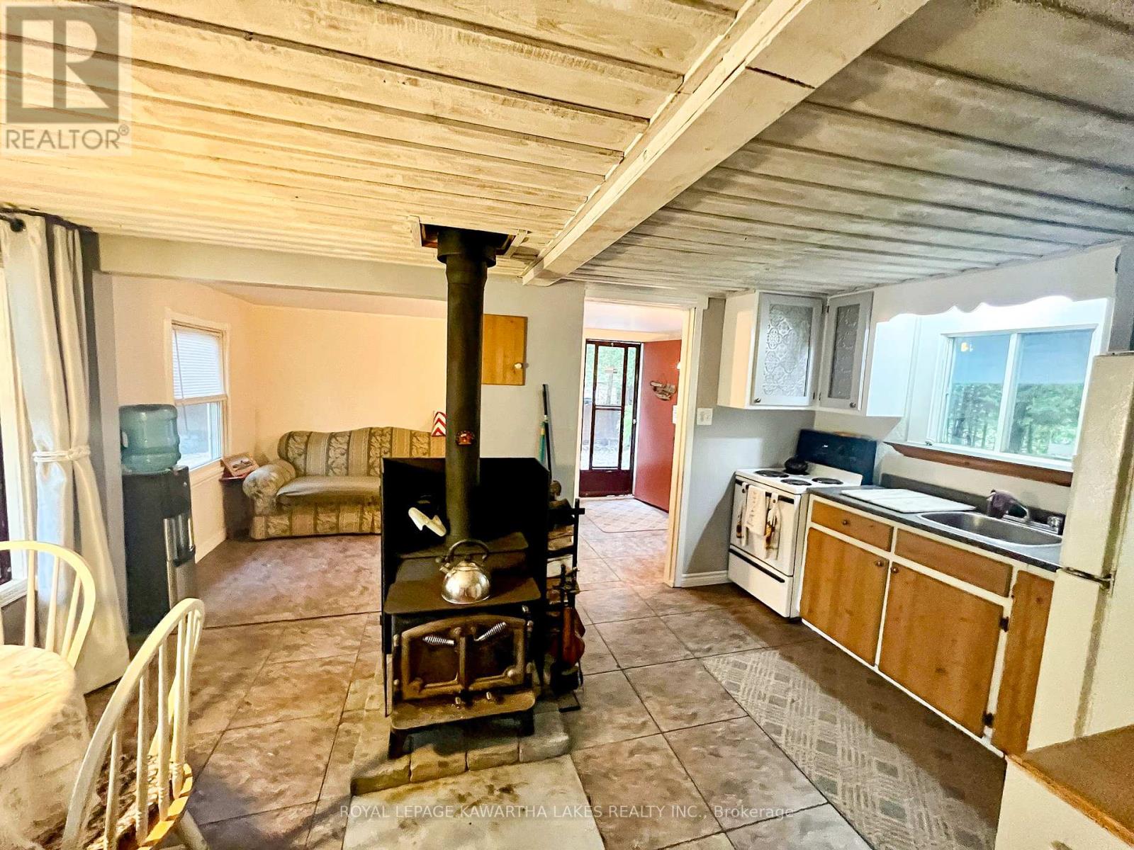 81 Mcguire Beach Road, Kawartha Lakes, Ontario  K0M 2B0 - Photo 19 - X12312657