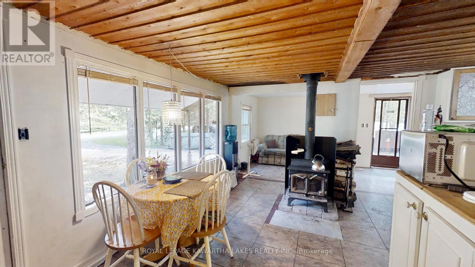 81 Mcguire Beach Road, Kawartha Lakes, Ontario  K0M 2B0 - Photo 21 - X12312657