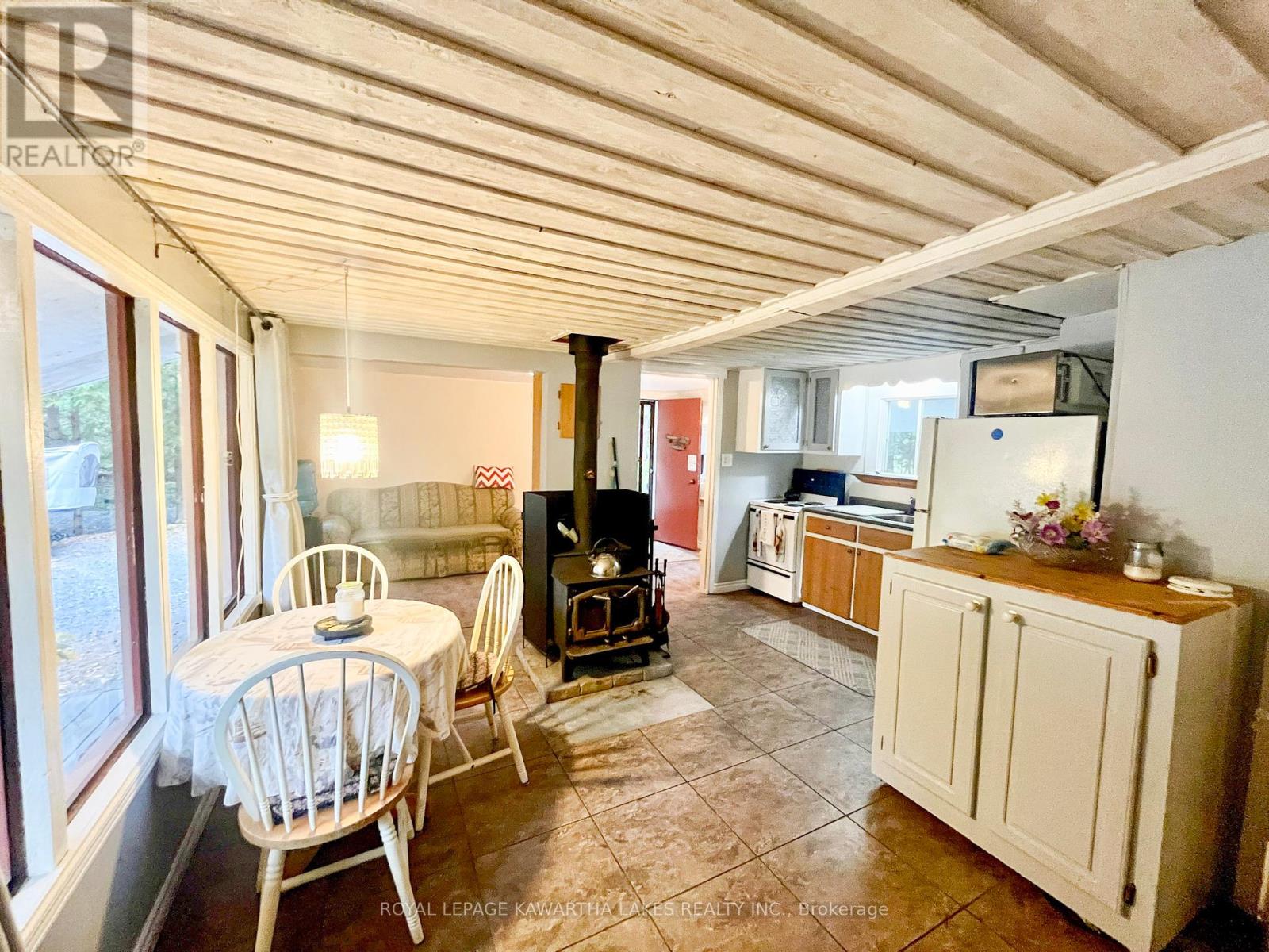 81 Mcguire Beach Road, Kawartha Lakes, Ontario  K0M 2B0 - Photo 24 - X12312657