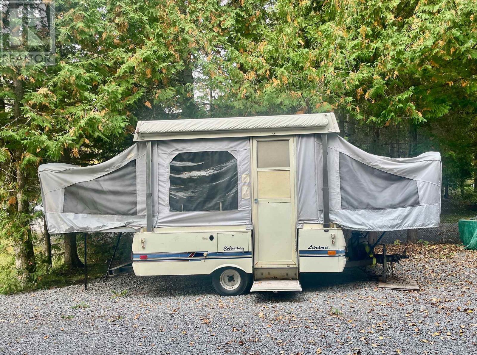 81 Mcguire Beach Road, Kawartha Lakes, Ontario  K0M 2B0 - Photo 38 - X12312657