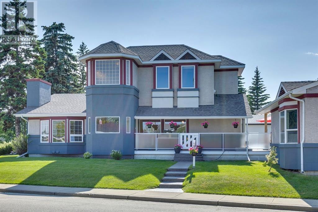 Property at 71 Sackville Drive SW image 2