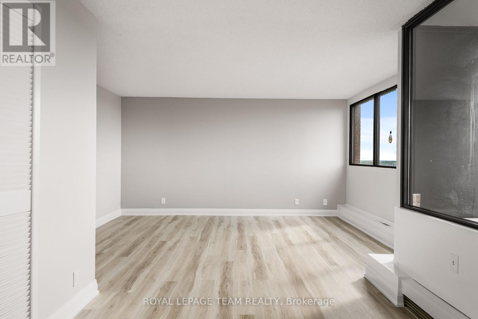 1607 - 1285 Cahill Drive, Ottawa, Ontario  K1V 9A7 - Photo 9 - X12312447