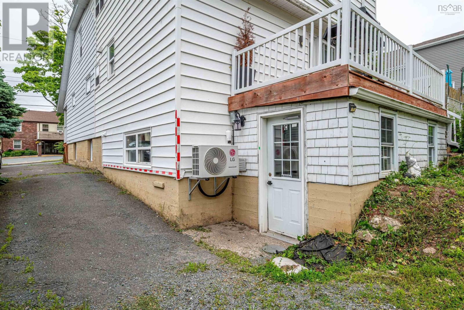 6944 Leppert Street, Halifax, Nova Scotia  B3L 1N8 - Photo 24 - 202515113