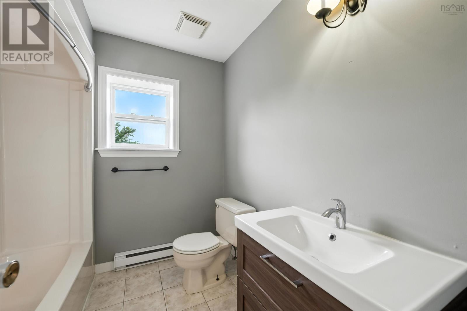 6944 Leppert Street, Halifax, Nova Scotia  B3L 1N8 - Photo 22 - 202515113