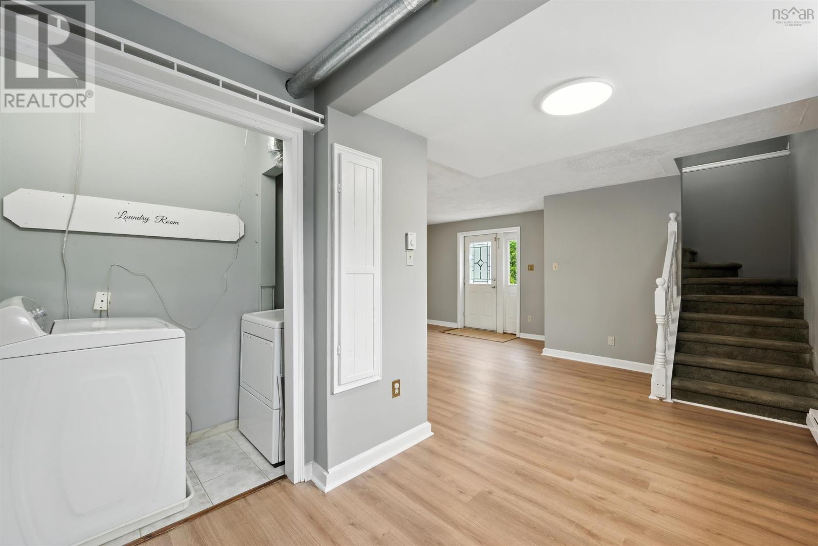 6944 Leppert Street, Halifax, Nova Scotia  B3L 1N8 - Photo 19 - 202515113