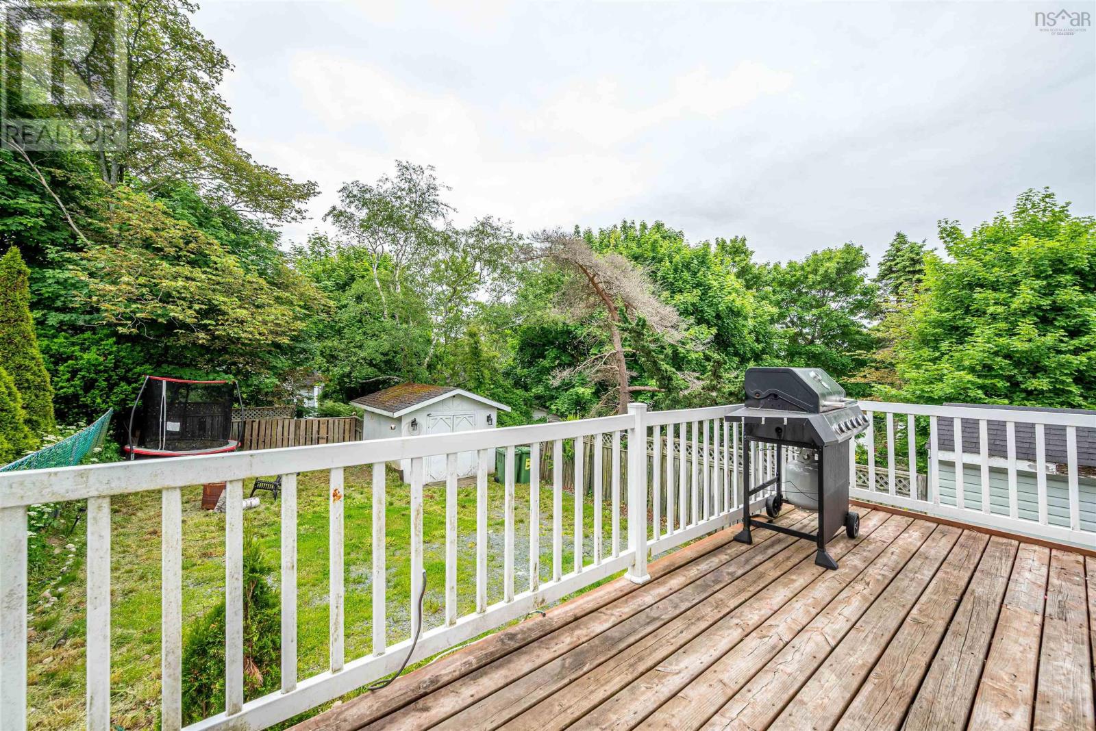 6944 Leppert Street, Halifax, Nova Scotia  B3L 1N8 - Photo 13 - 202515113