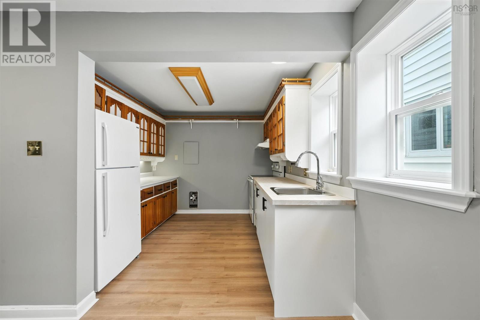 6944 Leppert Street, Halifax, Nova Scotia  B3L 1N8 - Photo 16 - 202515112