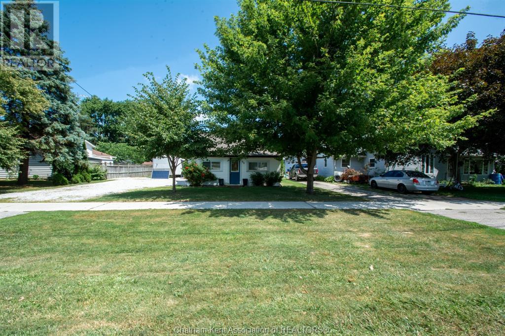 Property at 35 Erie STREET North image 2