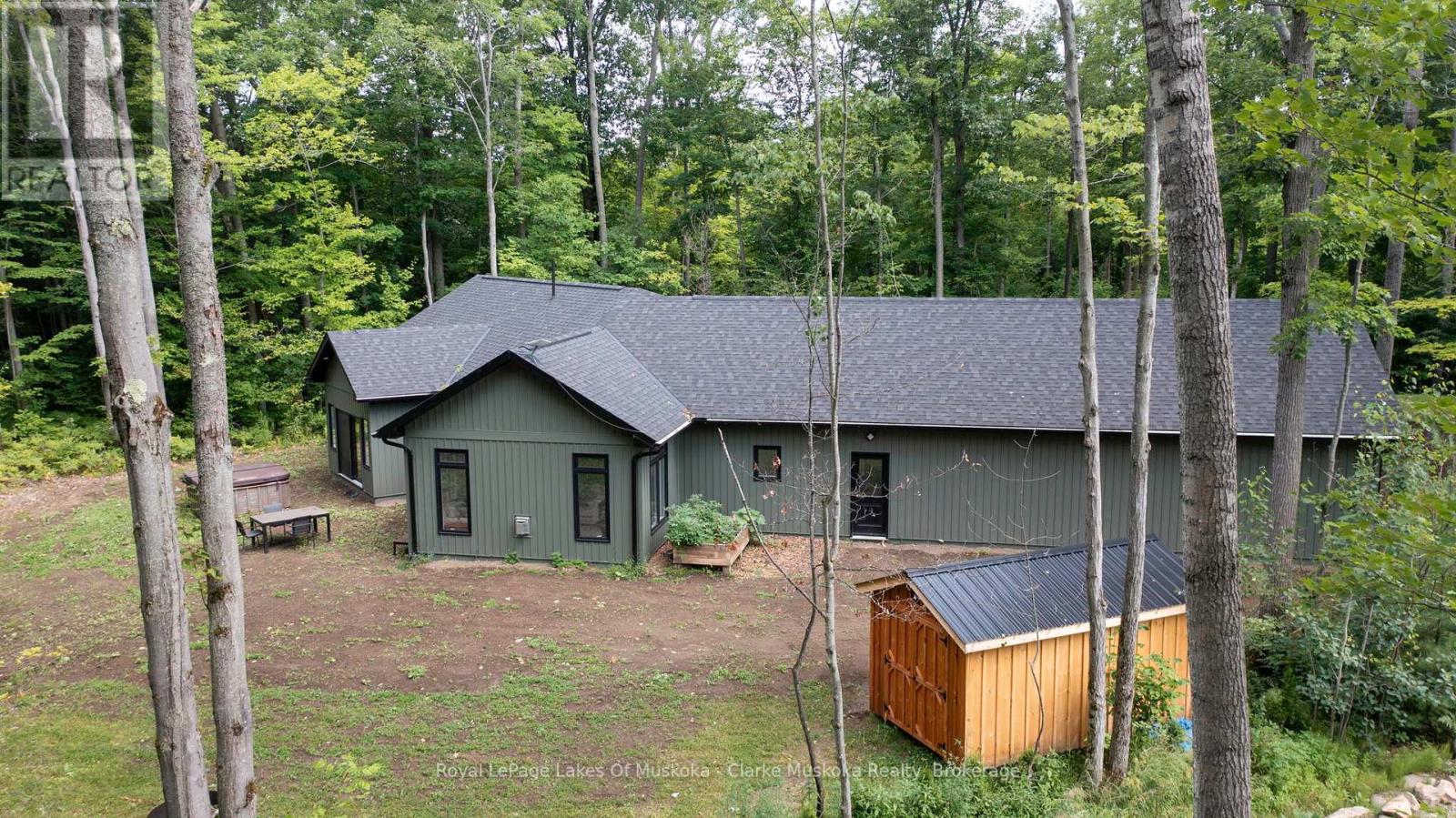 3278 Russell Drive, Severn, Ontario  L0K 1S0 - Photo 25 - S12312791