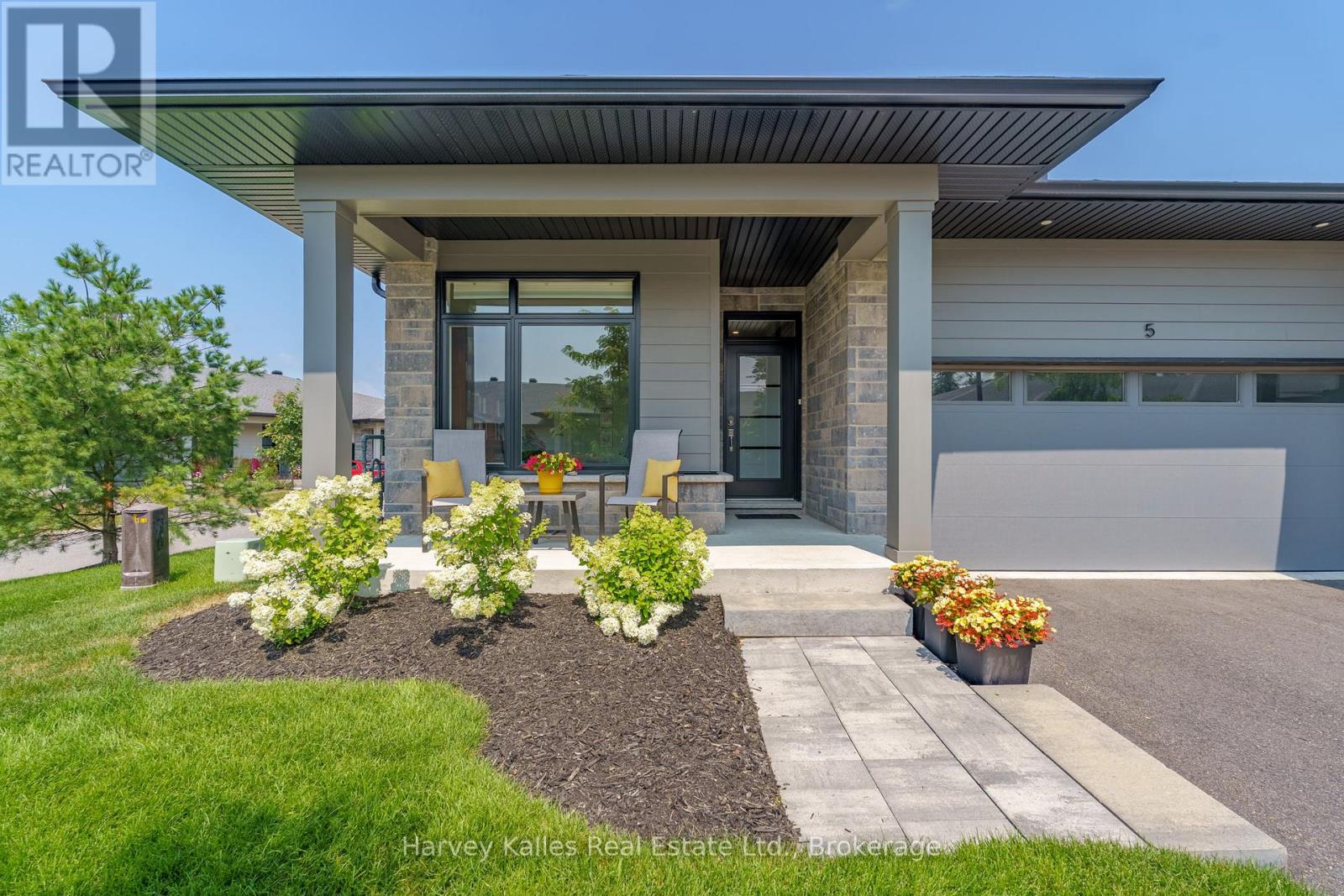 5 Blue Birch Lane, Huntsville, Ontario  P1H 0G4 - Photo 2 - X12312762