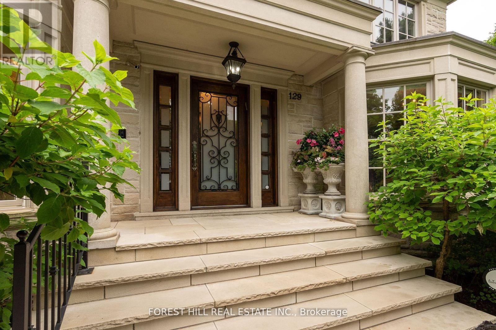 Property at 129 AVA ROAD image 4