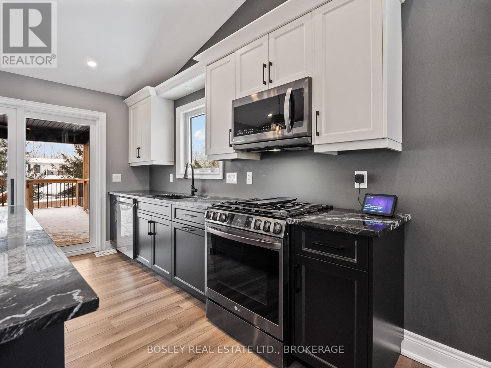2756 Arrowsmith Court, Fort Erie, Ontario  L0S 1S0 - Photo 12 - X12312774