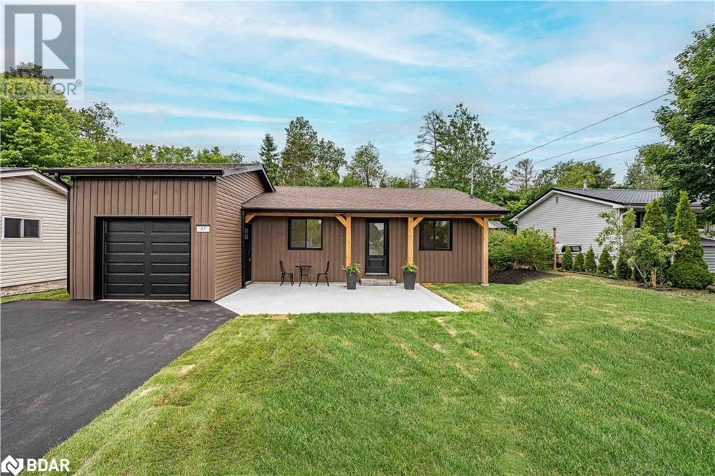 Property at 47 SANDSPRINGS Crescent image 1