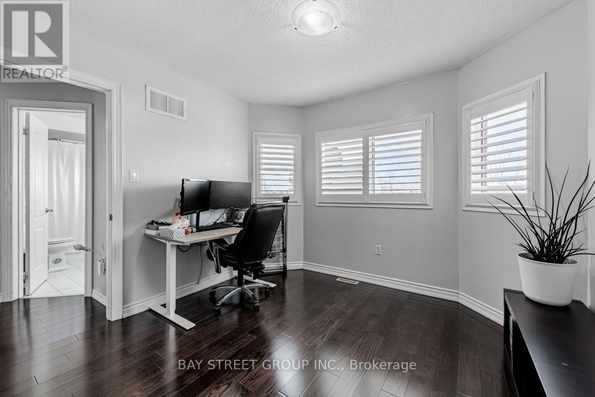 98 Royalpark Way, Vaughan (Elder Mills), Ontario  L4H 1J5 - Photo 27 - N12312656