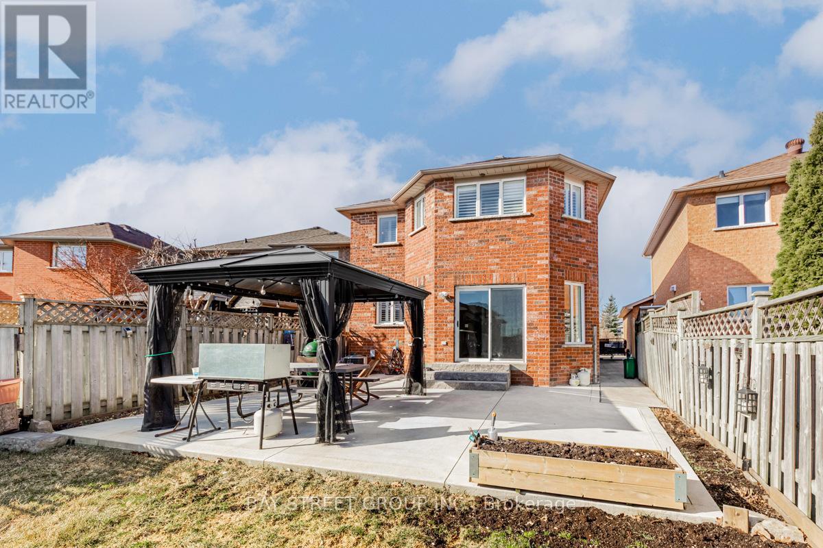 98 Royalpark Way, Vaughan (Elder Mills), Ontario  L4H 1J5 - Photo 37 - N12312656