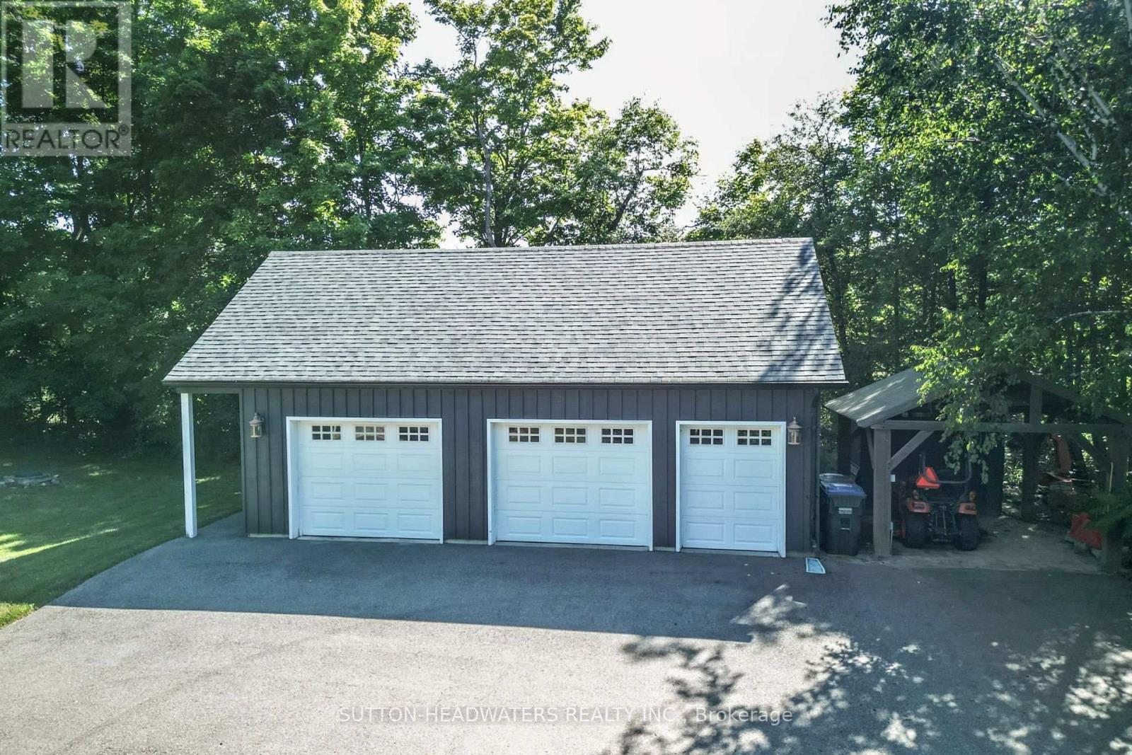Property at 563 RIVER ROAD image 3