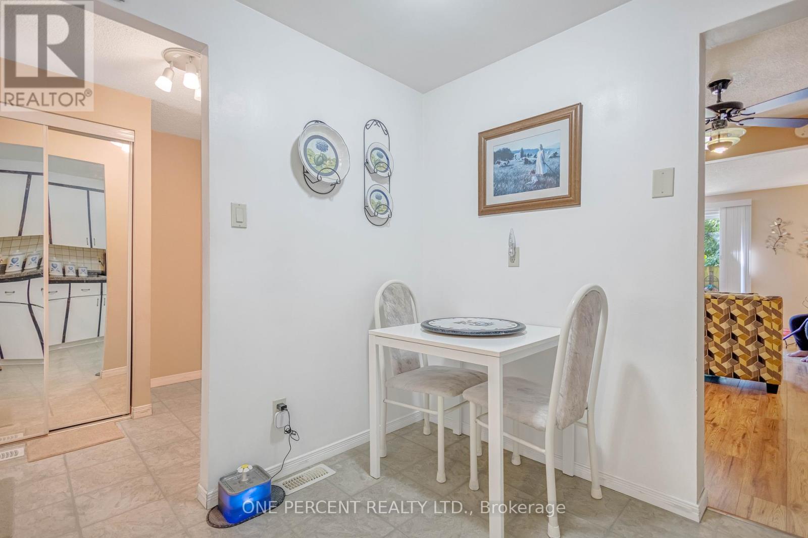 Property at 40 - 215 GLAMIS ROAD image 5