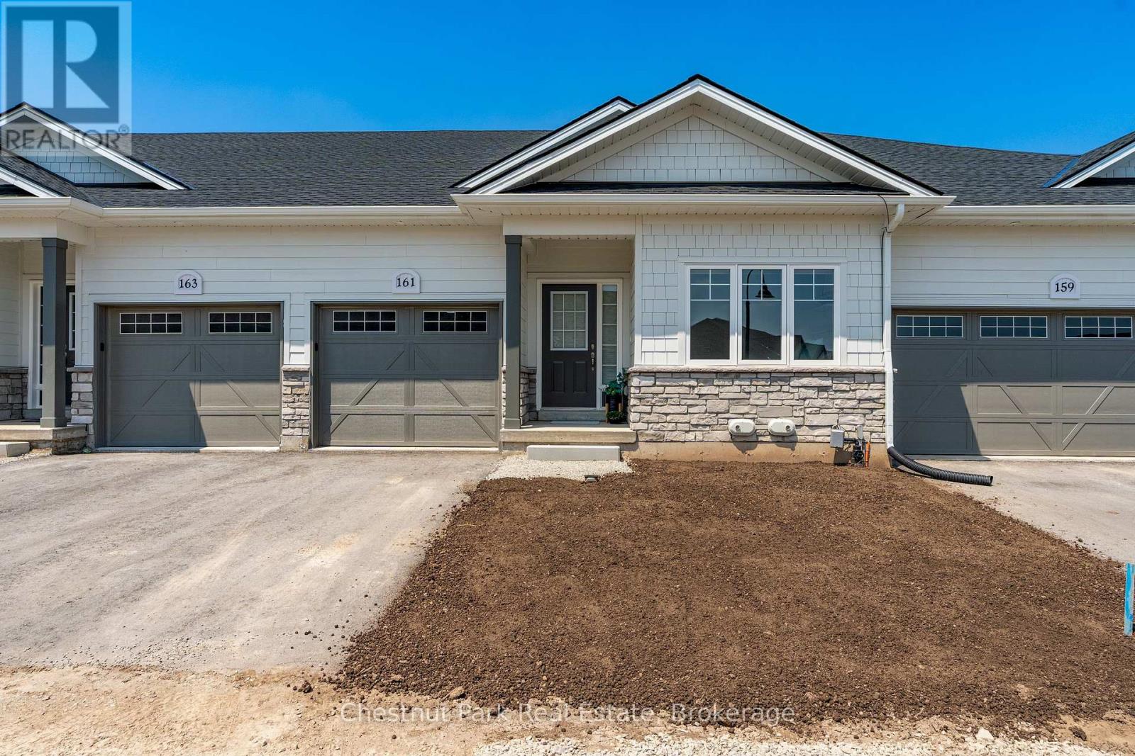 161 Hawthorn Crescent, Georgian Bluffs, Ontario  N0H 1S0 - Photo 3 - X12294917