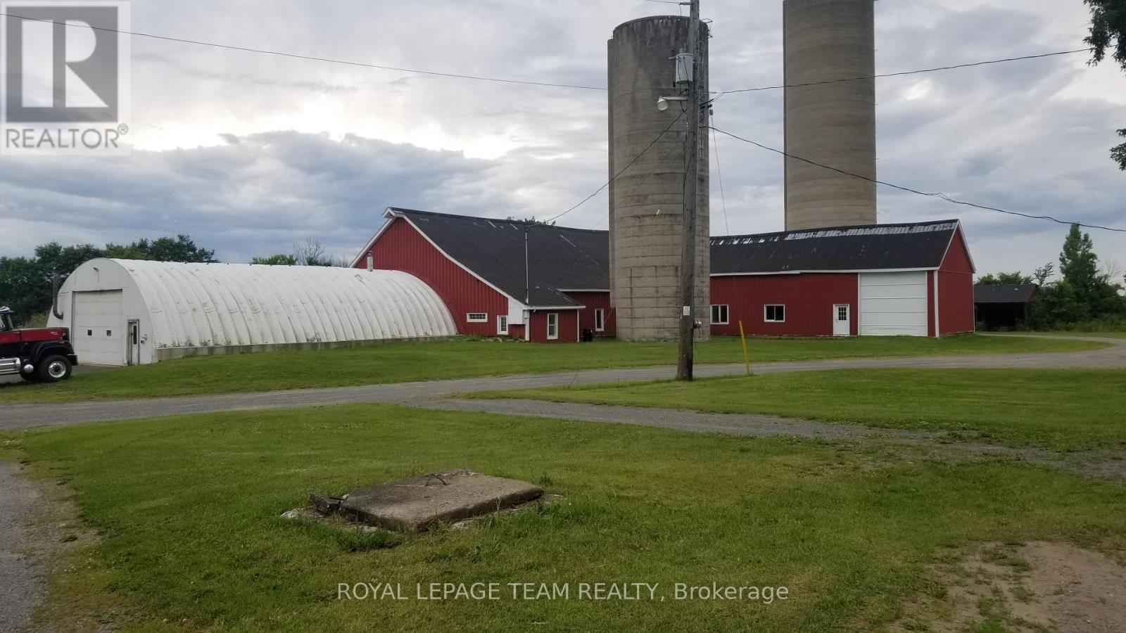 7904 Bank Street S, Ottawa, Ontario K0A 2P0 - Photo 15 - X12304091