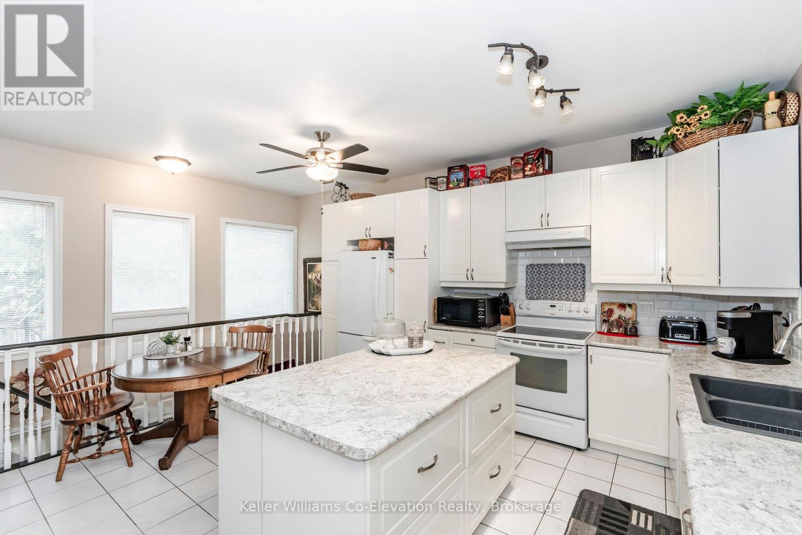 33 Allsop Crescent, Barrie, Ontario  L4N 8T7 - Photo 8 - S12312854