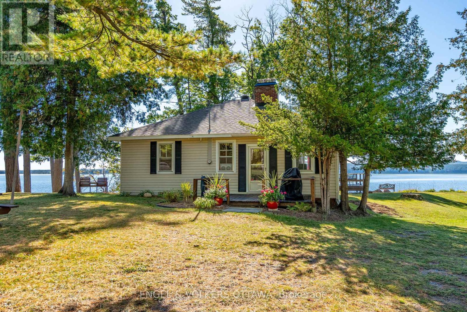 5349 Calabogie Road, Greater Madawaska, Ontario  K0J 1H0 - Photo 2 - X12312826