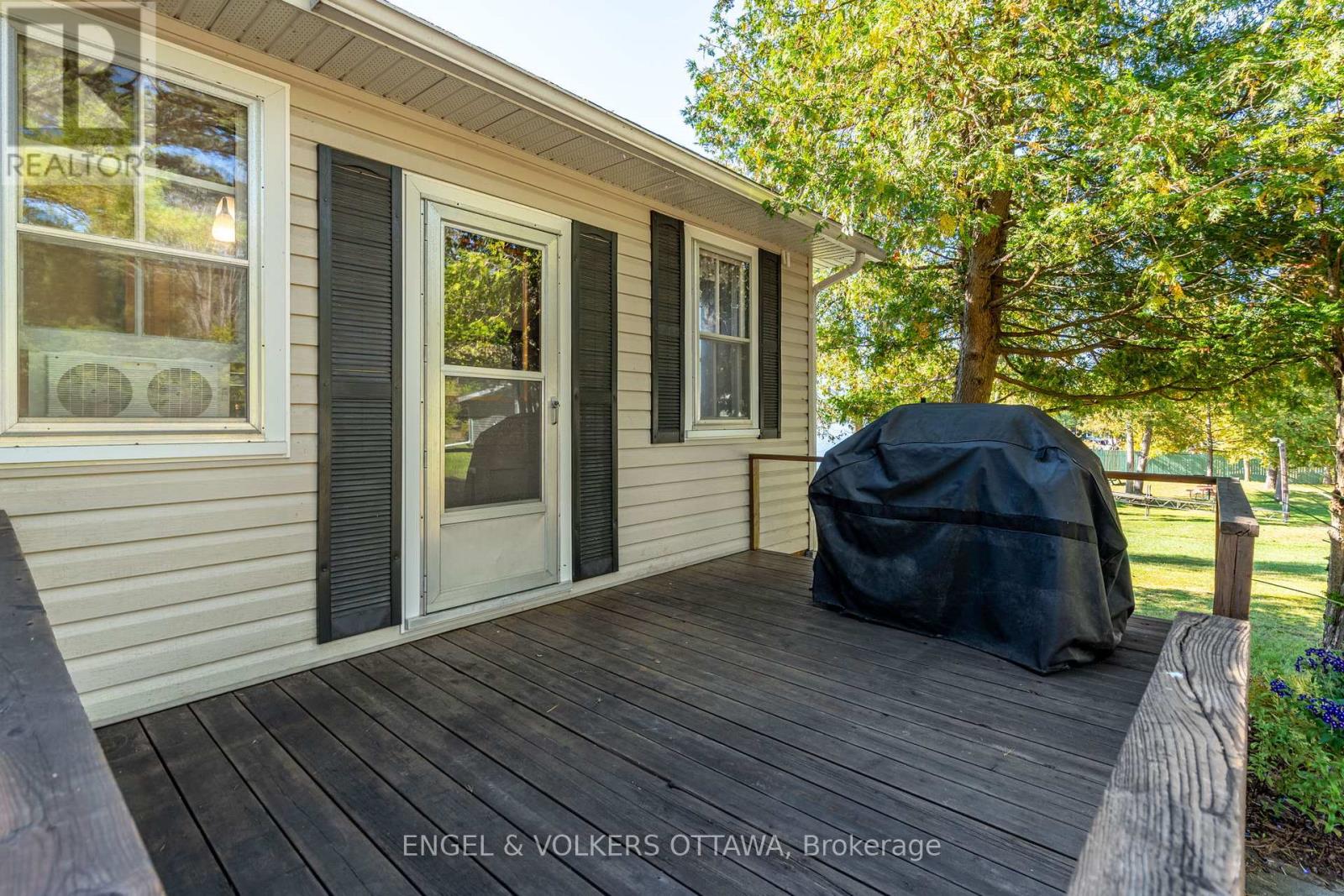 5349 Calabogie Road, Greater Madawaska, Ontario  K0J 1H0 - Photo 7 - X12312826