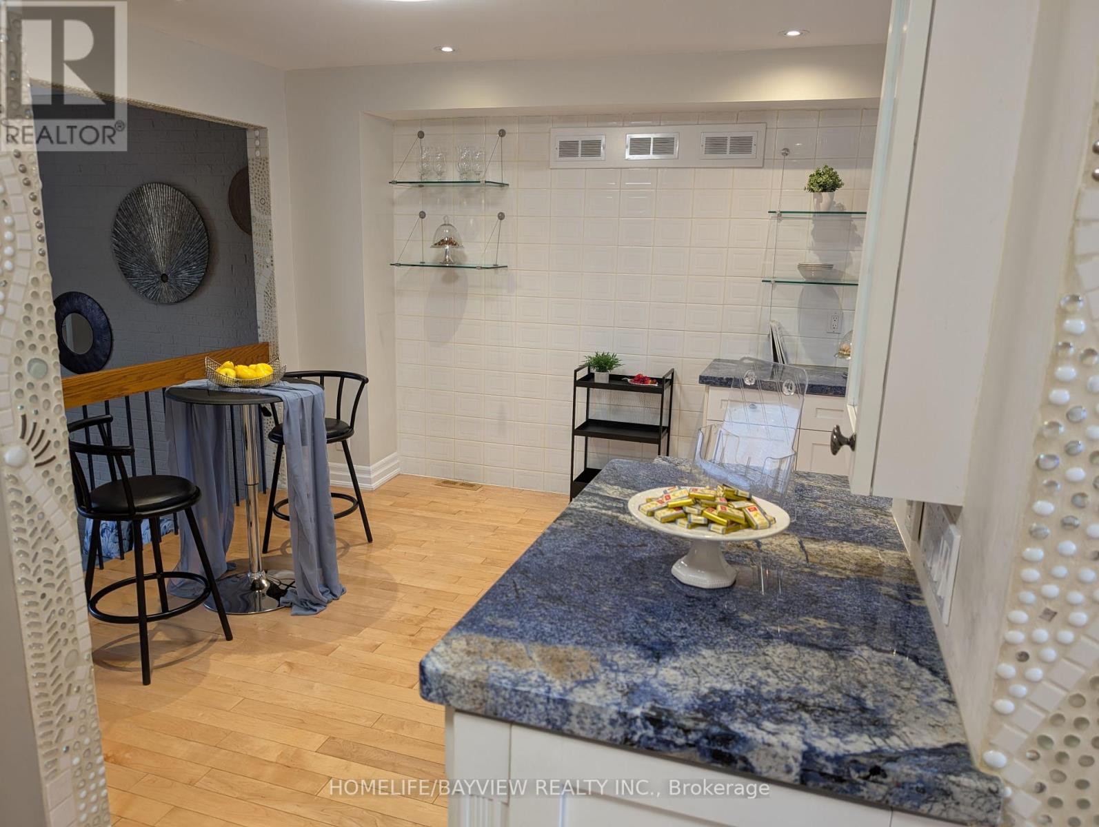 18 - 18 Oaken Gate Way, Toronto, Ontario  M2P 2A1 - Photo 26 - C12312785