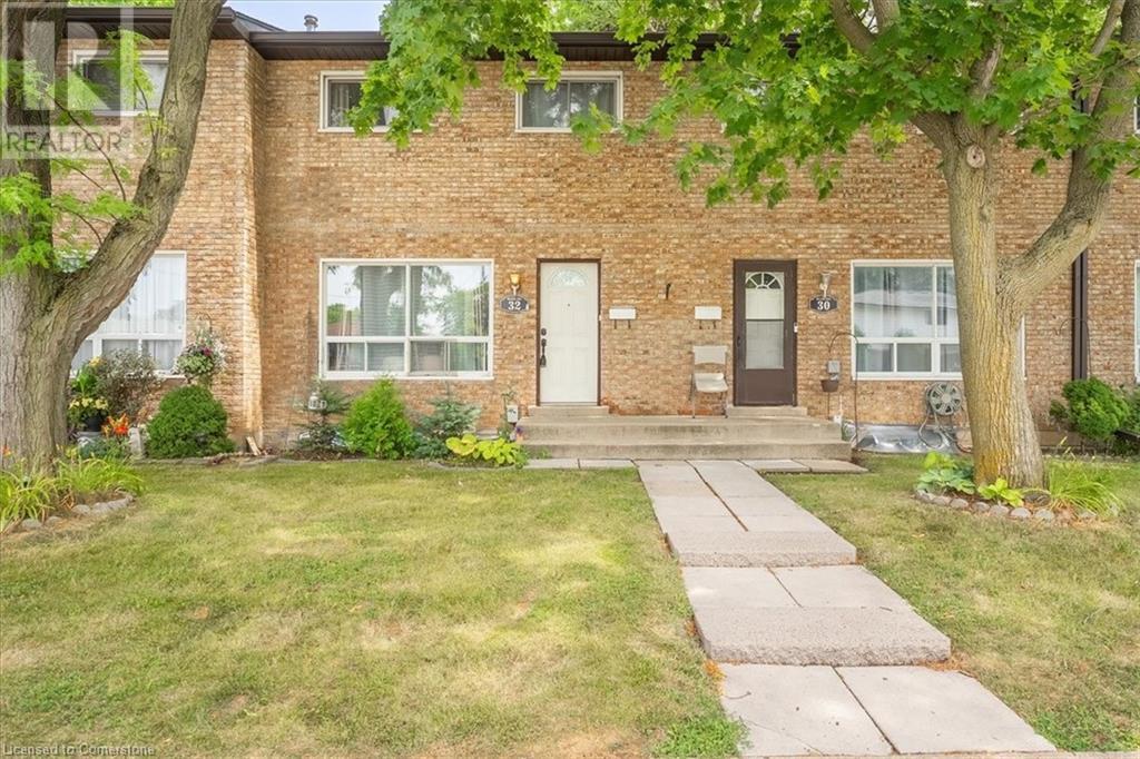Property at 32 RIVERDALE Drive image 3