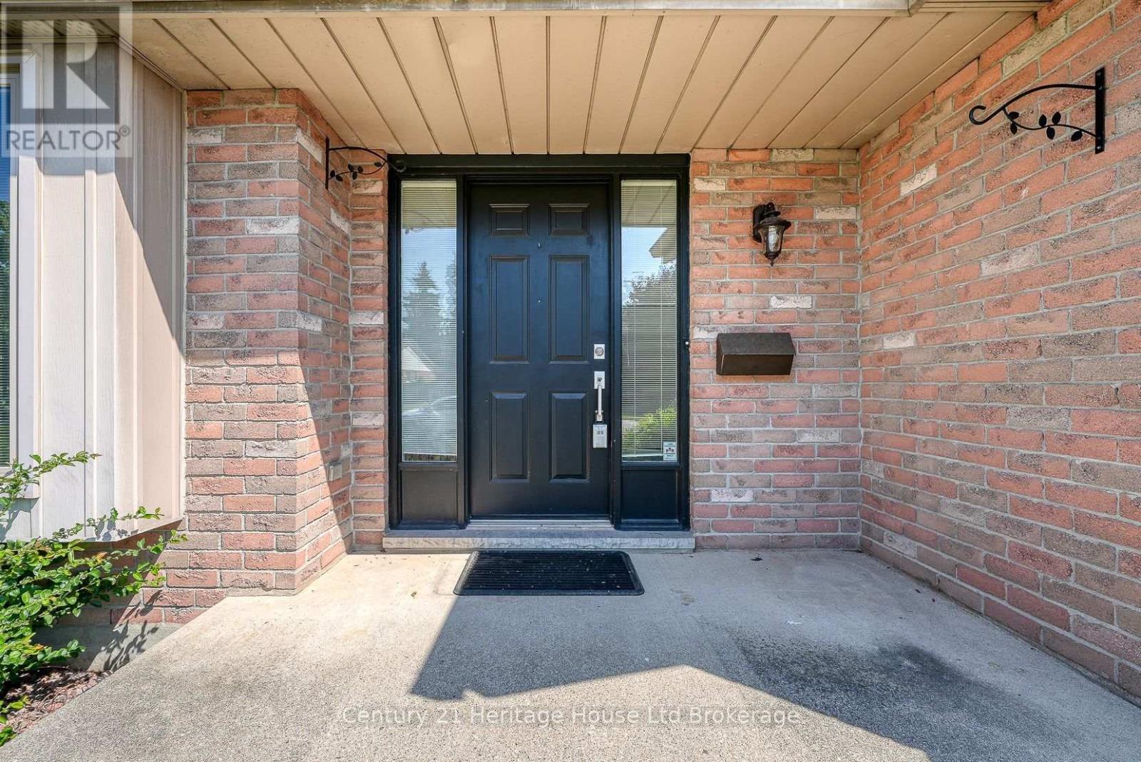 41 Naskapi Street, Woodstock, Ontario  N4T 1G5 - Photo 6 - X12312890