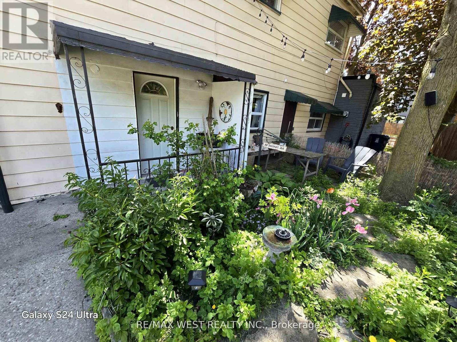 66 Dagmar Avenue, Toronto, Ontario  M4M 1W1 - Photo 1 - E12312736