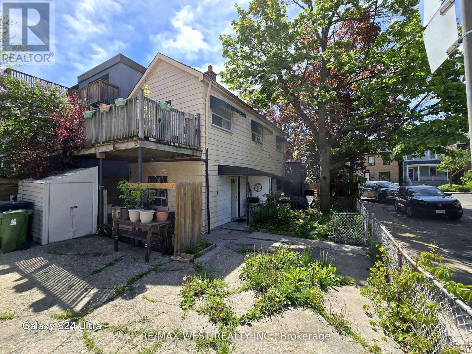66 Dagmar Avenue, Toronto, Ontario  M4M 1W1 - Photo 2 - E12312736