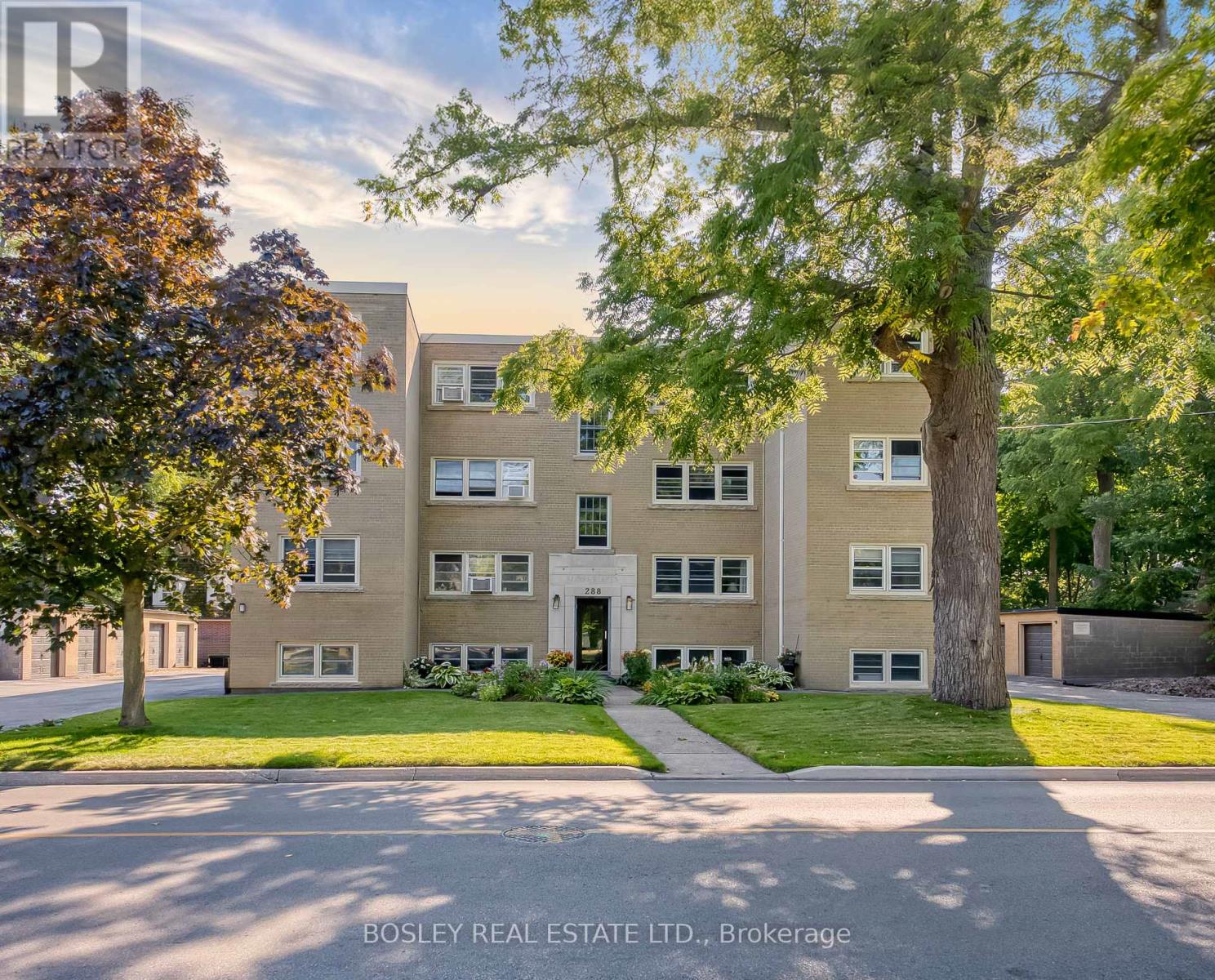 16 - 288 Reynolds Street, Oakville, Ontario  L6J 3L4 - Photo 33 - W12312700