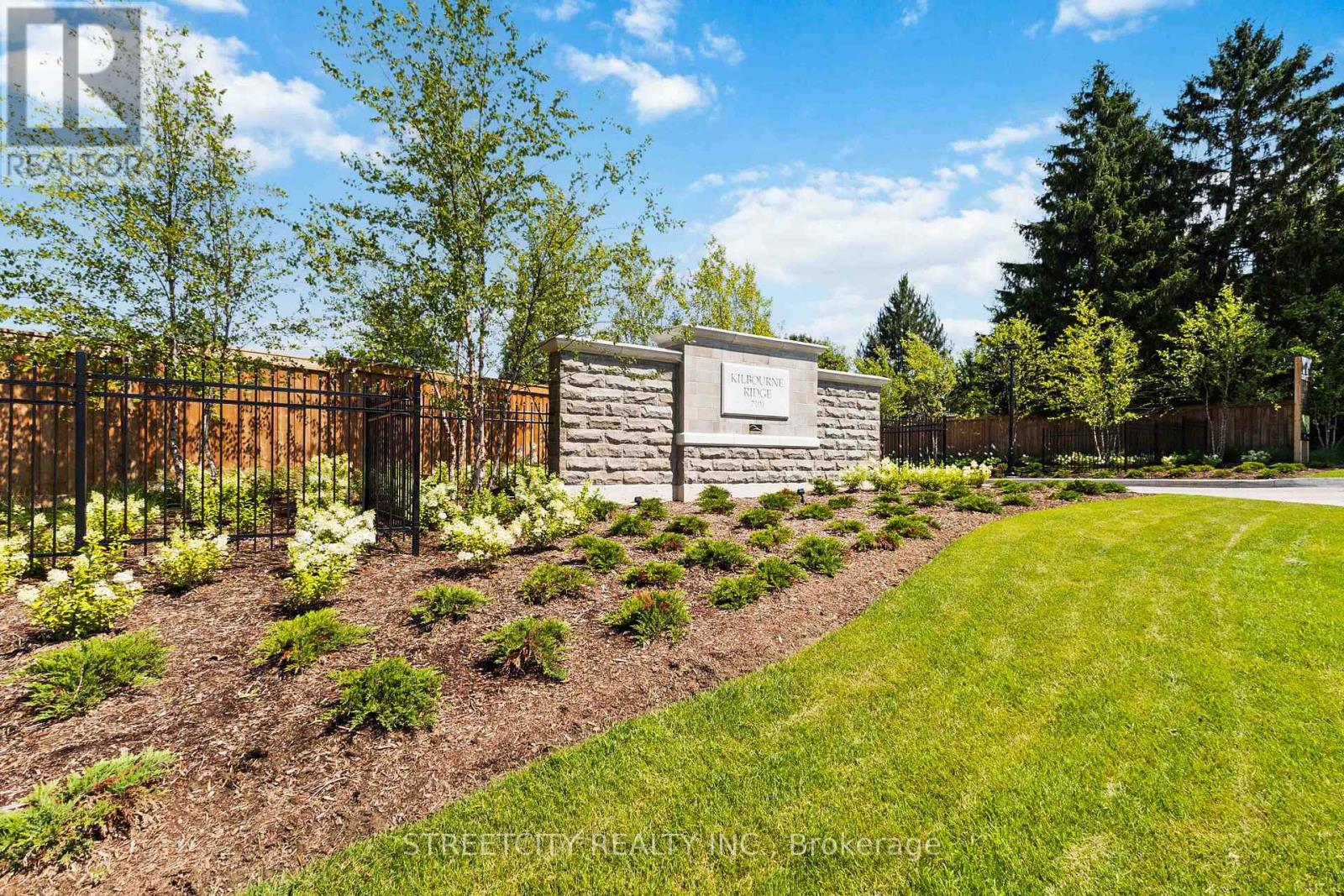 9 - 7100 Kilbourne Road, London South, Ontario  N6P 1K7 - Photo 2 - X8442954