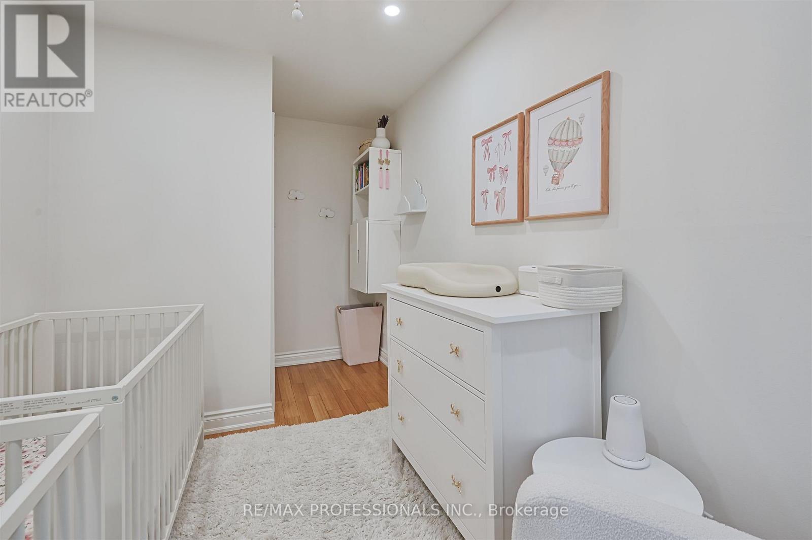 53 Tilden Crescent, Toronto, Ontario  M9P 1V8 - Photo 31 - W12312740