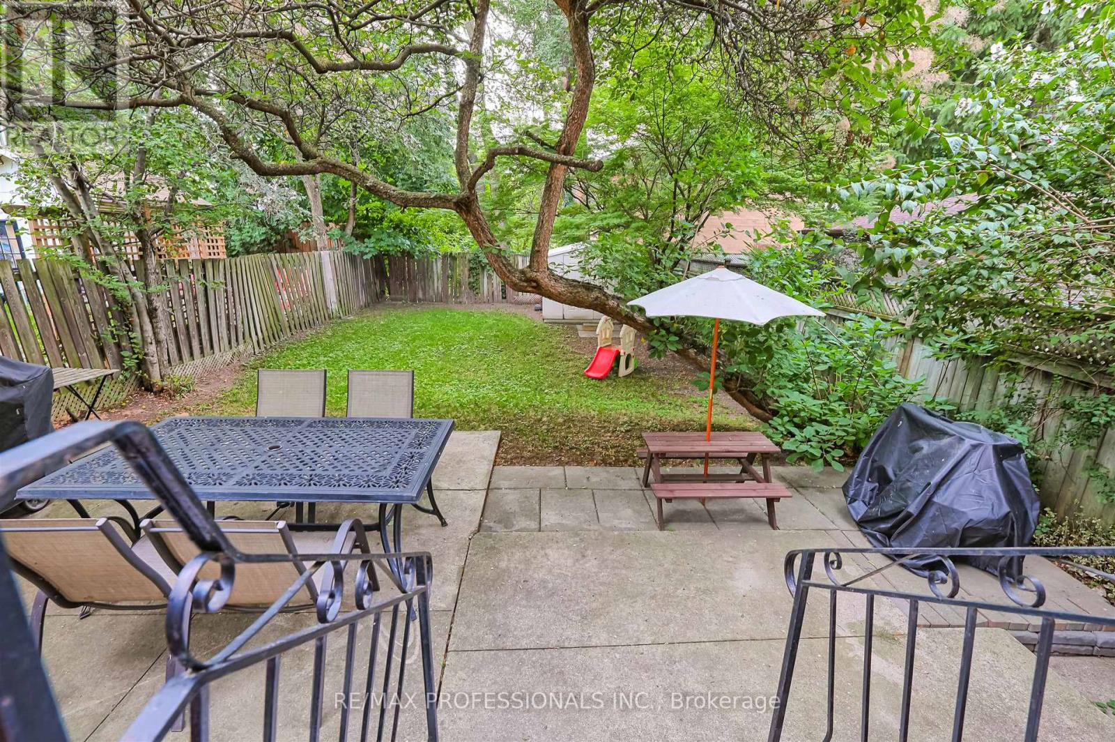 53 Tilden Crescent, Toronto, Ontario  M9P 1V8 - Photo 44 - W12312740