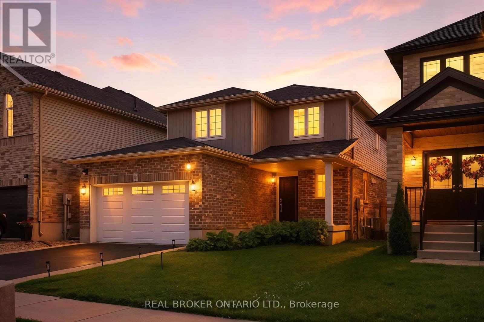 3 Crawford Place, Brant, Ontario  N3L 0A6 - Photo 1 - X12312676
