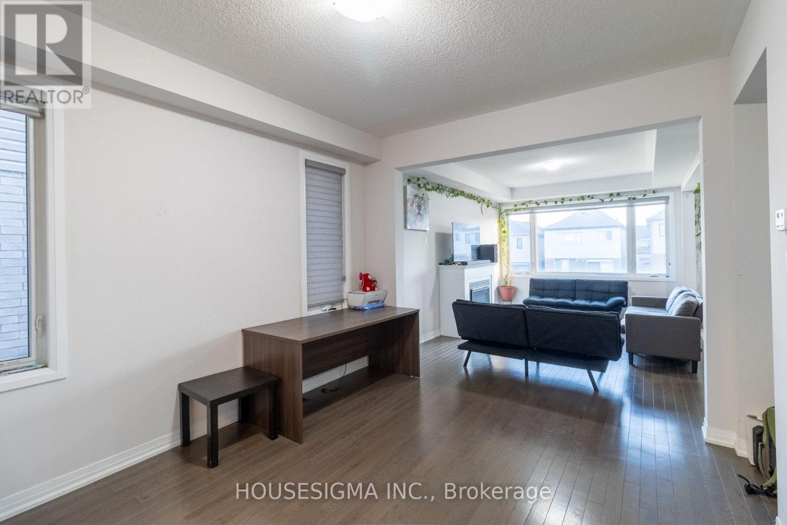 Property at 139 FAIREY CRESCENT image 5