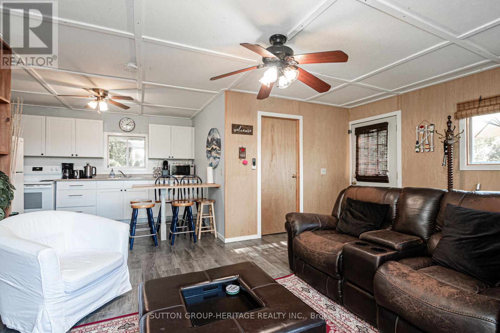 250 Younge Lane, Frontenac, Ontario  K0H 1T0 - Photo 16 - X12150013
