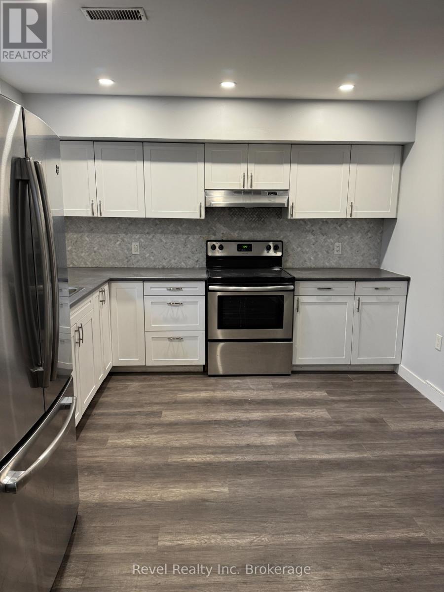 Property at 162 PRINCESS STREET E image 3